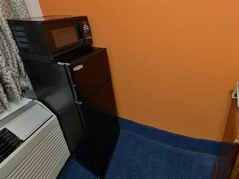 Americas Best Value Inn & Suites Jackson Bagian luar foto
