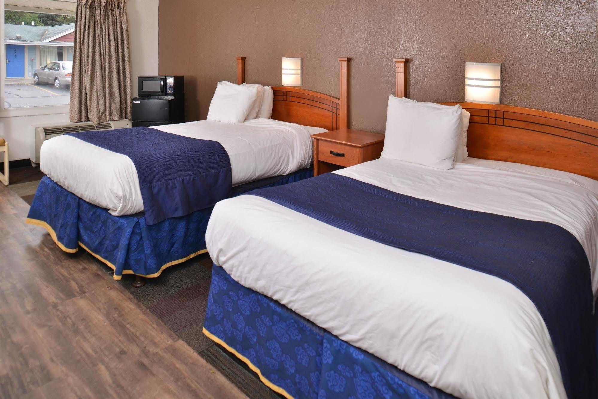 Americas Best Value Inn & Suites Jackson Bagian luar foto