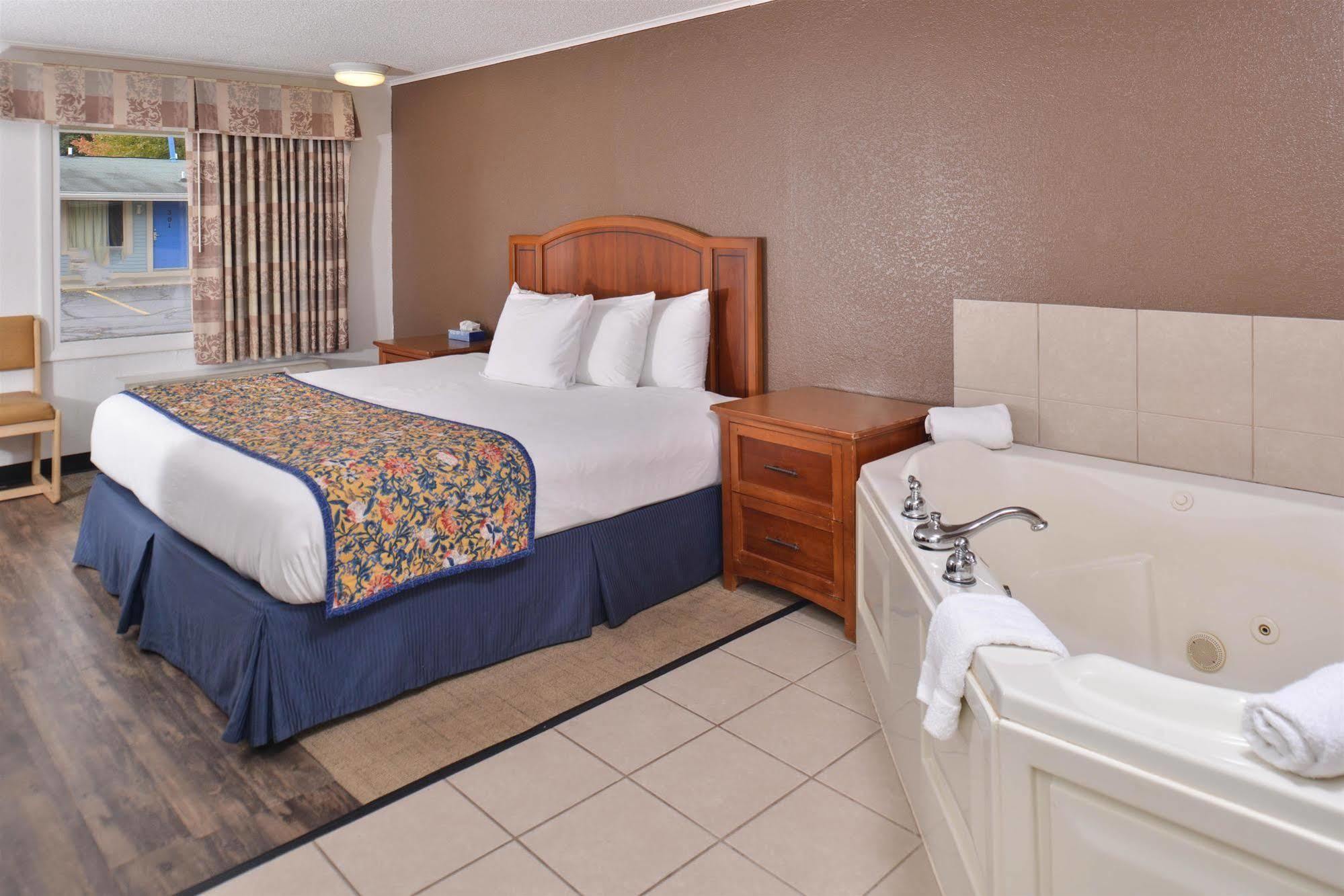 Americas Best Value Inn & Suites Jackson Bagian luar foto